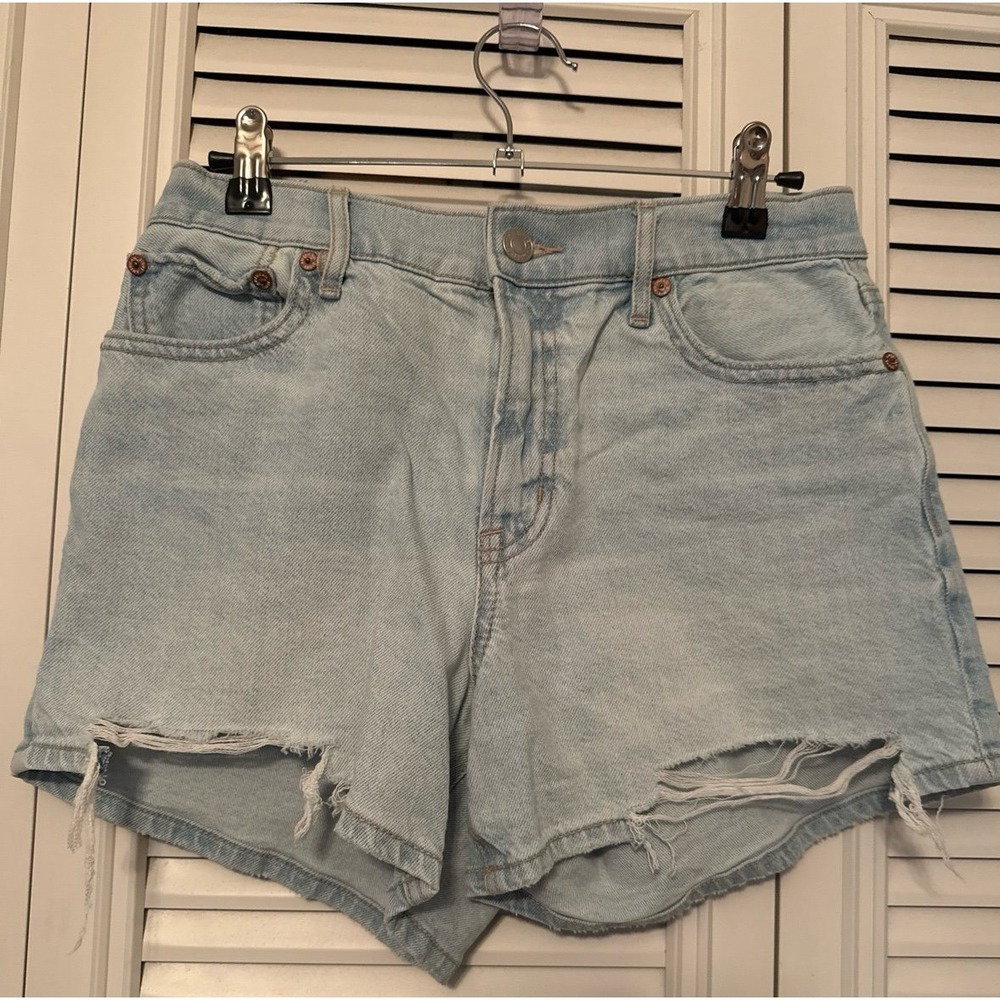 American Eagle High Waisted Light Wash Distressed Jean Shorts Womens 4 Strigid